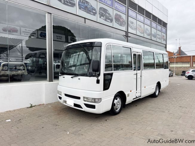 Nissan Civilian - 29 Seater in Botswana