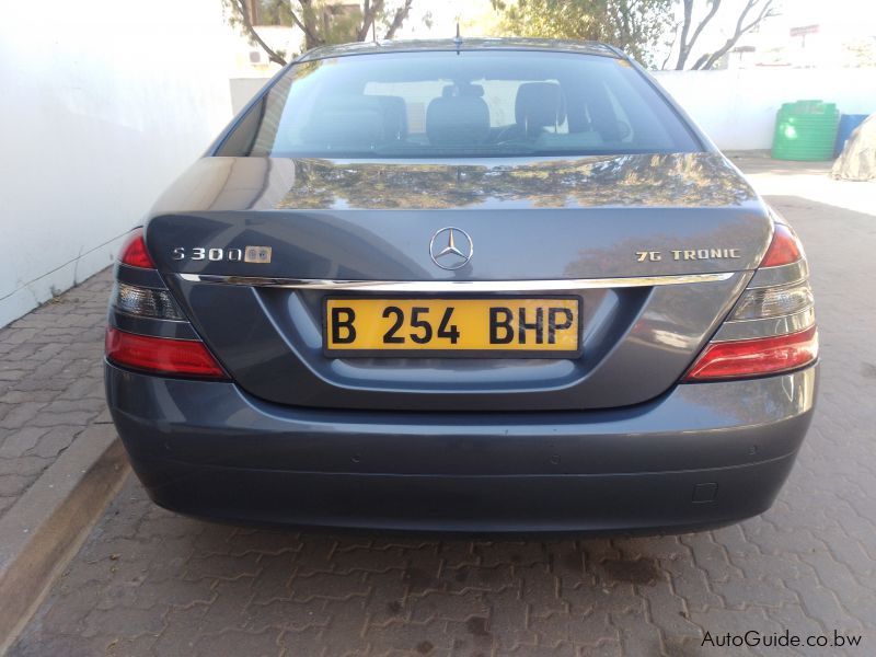Mercedes-Benz S300 in Botswana