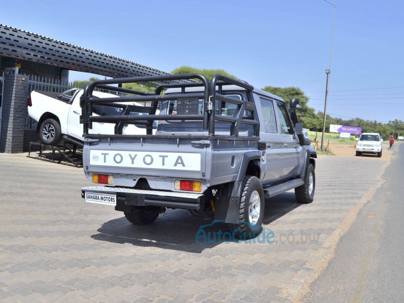 Toyota Land Cruiser EFi in Botswana