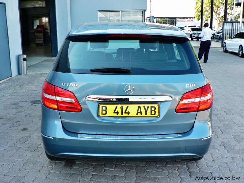 Mercedes-Benz B180 CDi in Botswana