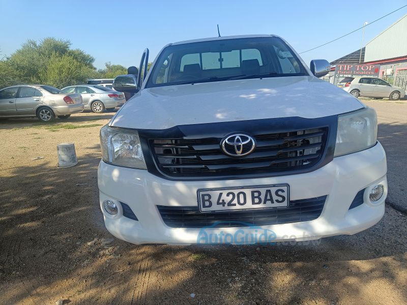 Toyota Hilux 4*2. 2.7 in Botswana