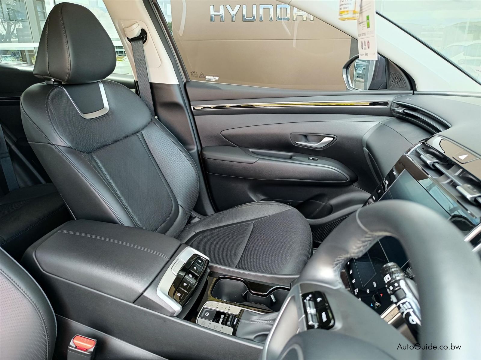 Hyundai Tucson 2.0L Elite FWD in Botswana