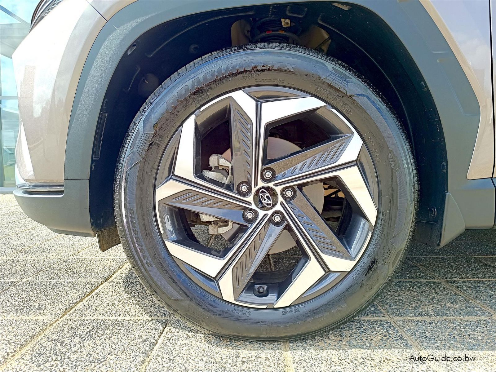 Hyundai Tucson 2.0L Elite FWD in Botswana