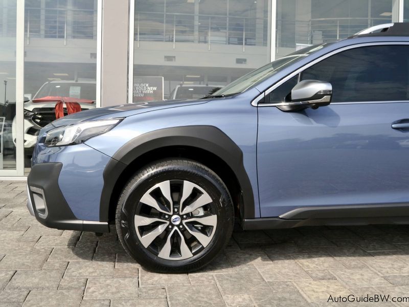 Subaru Outback Touring AWD in Botswana