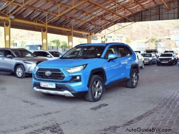 Pre-owned Toyota Rav4 for sale in 