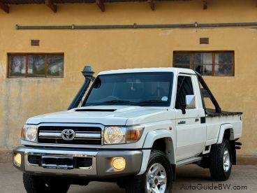 Pre-owned Toyota Land Cruiser for sale in 