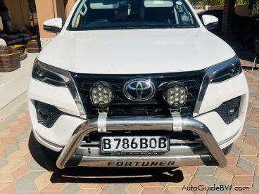 Pre-owned Toyota Fortuner VX for sale in 