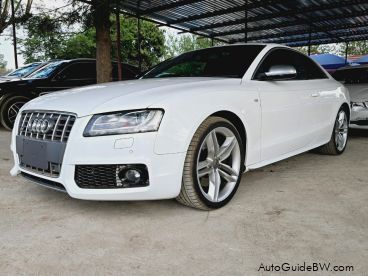 Pre-owned Audi S5 4.2 V8 for sale in 