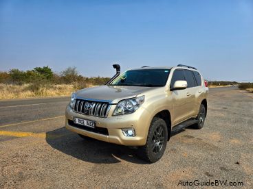 Pre-owned Toyota Prado VX for sale in 