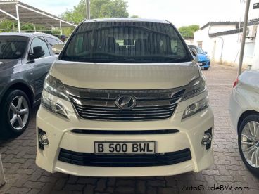 Pre-owned Toyota Vellfire for sale in 