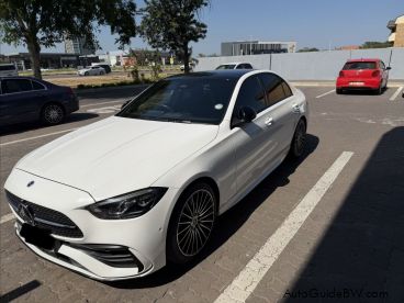 Pre-owned Mercedes-Benz C200 for sale in 