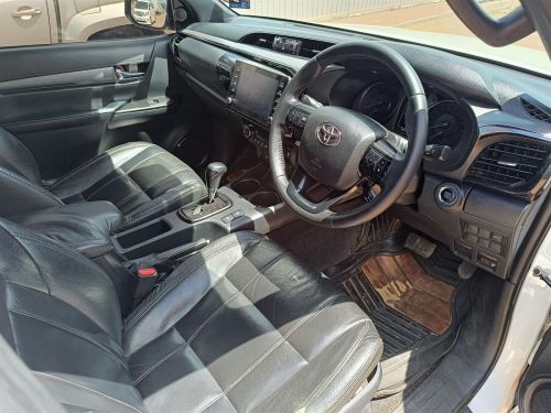 Toyota Hilux Legend 2.8GD-6 A/T in Botswana
