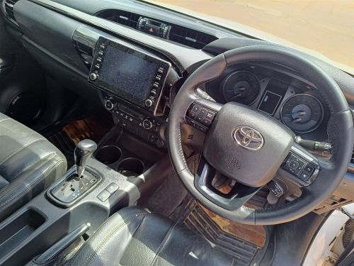 Toyota Hilux Legend 2.8GD-6 A/T in Botswana