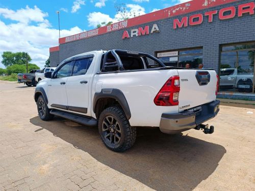 Toyota Hilux Legend 2.8GD-6 A/T in Botswana