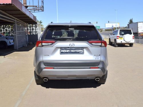 Toyota Rav4 VX in Botswana