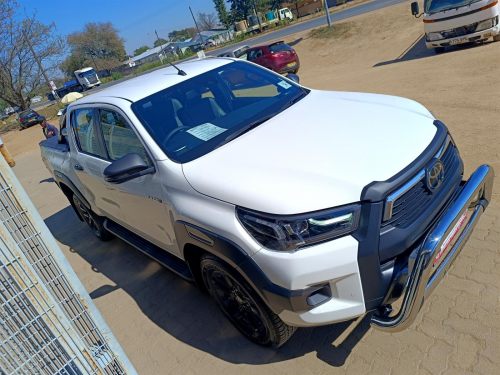 Toyota Hilux Legend 2.8 GD-6 in Botswana