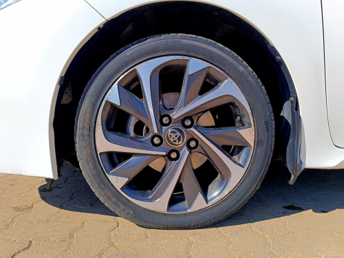 Toyota Corolla Prestige + in Botswana