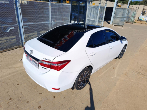 Toyota Corolla Prestige + in Botswana
