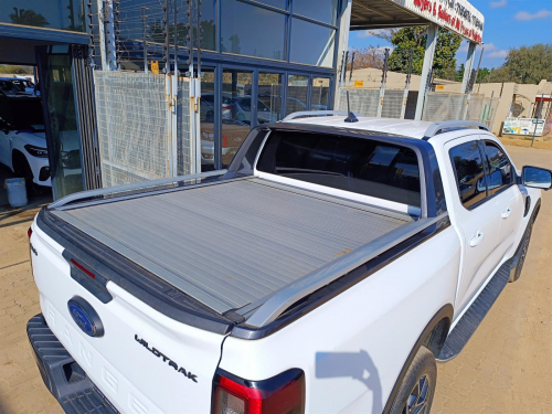 Ford Wildtrak Bi-Turbo 4x4 A/T in Botswana