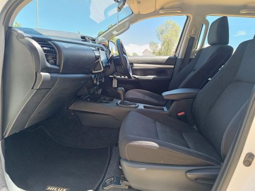 Toyota Hilux Raider 2.4 GD-6 4x4 D/Cab in Botswana