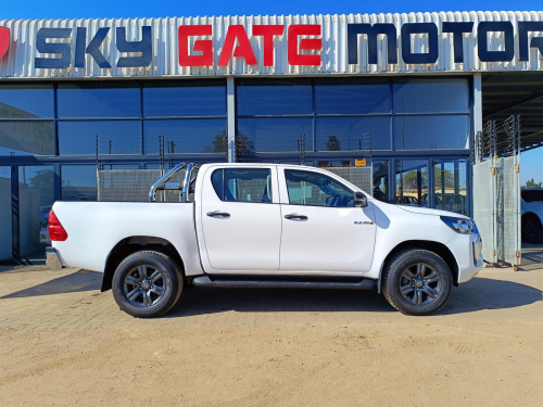 Toyota Hilux Raider 2.4GD-6 4x4 A/T in Botswana