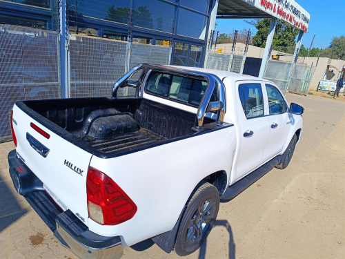 Toyota Hilux Raider 2.4GD-6 4x4 A/T in Botswana