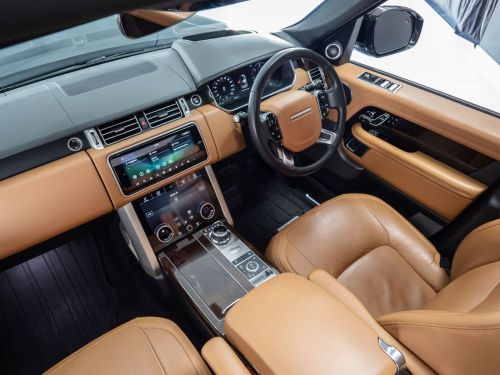 Range Rover Vogue SE SD V8 in Botswana