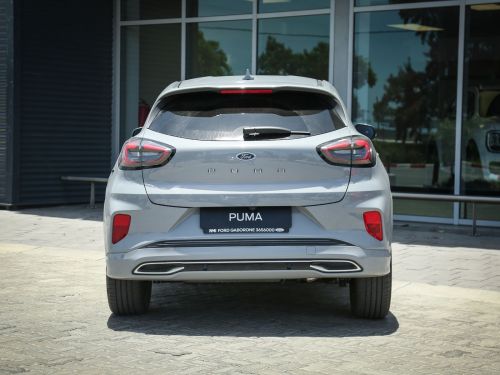 Ford Puma Ecoboost ST-Line Vignale in Botswana
