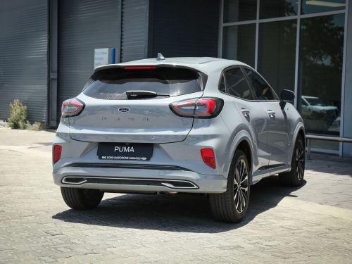 Ford Puma Ecoboost ST-Line Vignale in Botswana