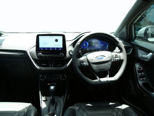 Ford Puma Ecoboost ST-Line Vignale in Botswana