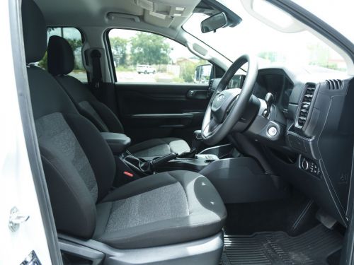 Ford Ranger XL 6 auto in Botswana