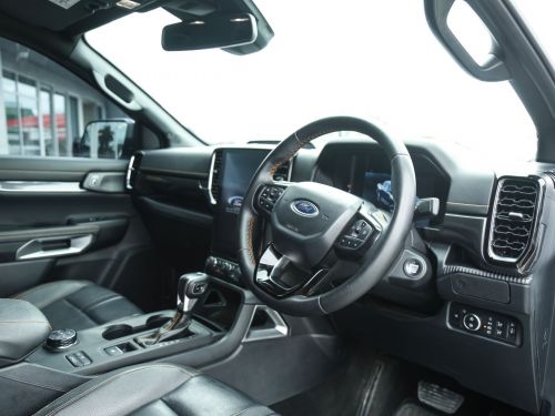 Ford Ranger Wildtrak BiT 10AT in Botswana