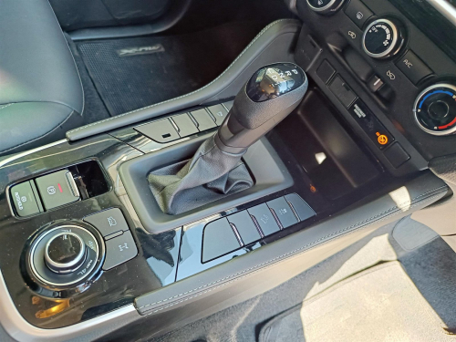 Isuzu MU-X 4WD 3.0L A/T in Botswana
