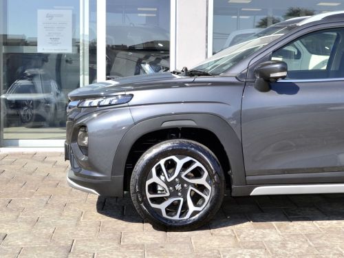 Suzuki Fronx GLX in Botswana