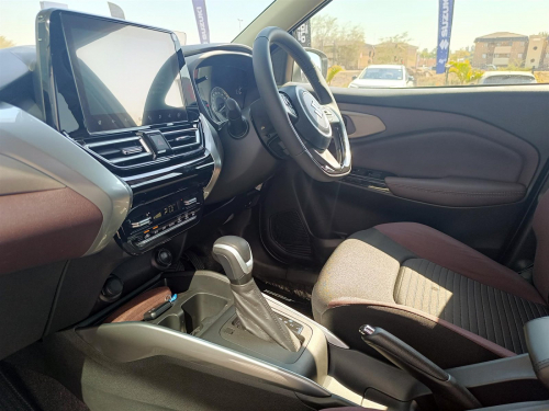 Suzuki Fronx GLX A/T in Botswana