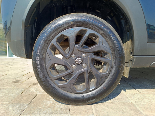 Suzuki Fronx GL 1.5L A/T in Botswana