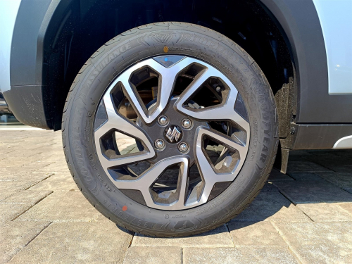 Suzuki Fronx GLX A/T in Botswana