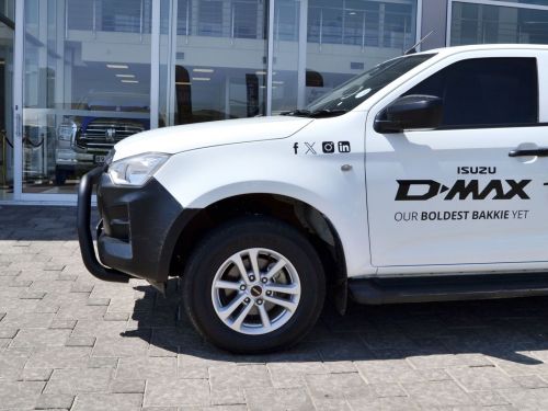 Isuzu D-Max 1.9L 4x4 D/Cab in Botswana