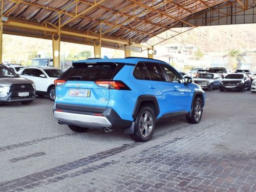 Toyota Rav4 in Botswana