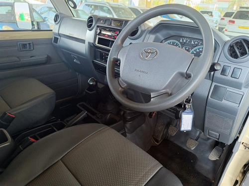 Toyota Land Cruiser 4.0 V6 in Botswana