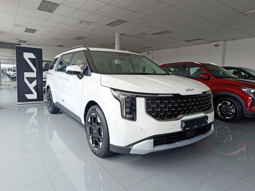 Pre-owned Kia Carnival for sale in 