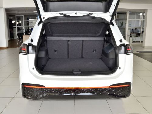 Volkswagen Tiguan 2.0 TSi R-Line in Botswana