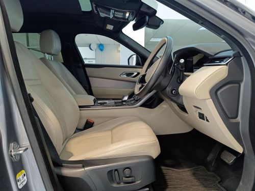 Land Rover Range Rover Velar D300 R-Dynamic SE in Botswana