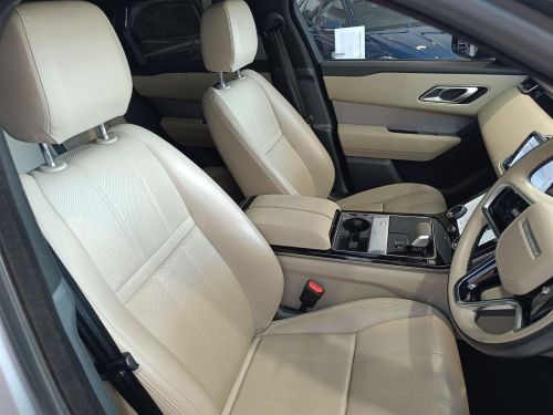 Land Rover Range Rover Velar D300 R-Dynamic SE in Botswana