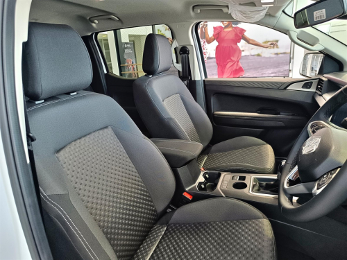 Volkswagen Amarok Life 2.0TDi 125kW in Botswana