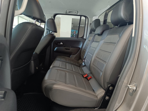 Volkswagen Amarok 2.0 BiTDI Highline 4Motion in Botswana