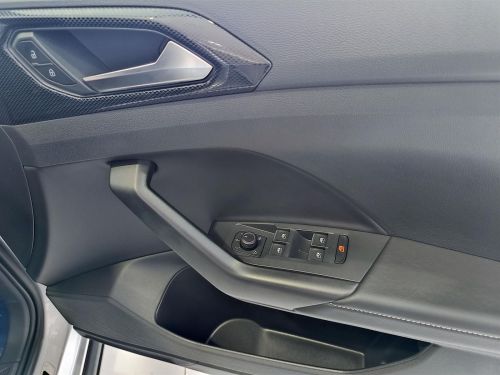 Volkswagen T-Cross 1.0TSI R-Line 85kW in Botswana