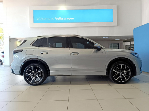 Volkswagen Tiguan 2.0TDi 110kw R-Line in Botswana