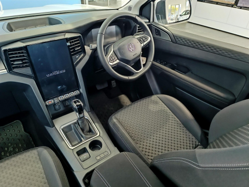 Volkswagen Amarok Base 2.0TDi A/T 4x2 in Botswana