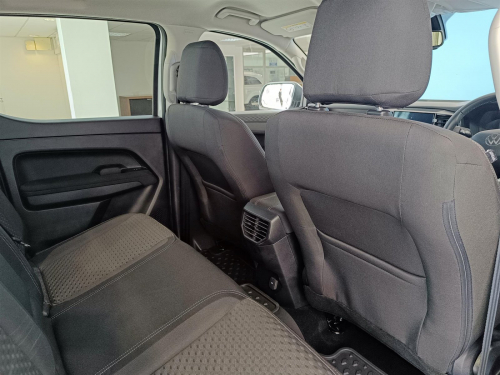 Volkswagen Amarok Base 2.0TDi A/T 4x2 in Botswana